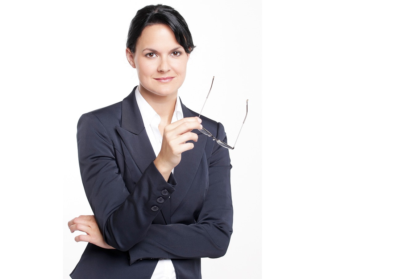 Business woman, woman, secretary — Fueling Wellness: Harnessing the Power of Food with Dr. Mahmud Kara